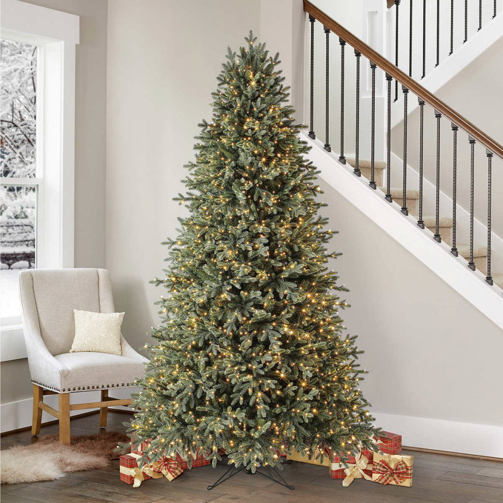 7.5 ft Pre-Lit Aspen Artificial Christmas Tree